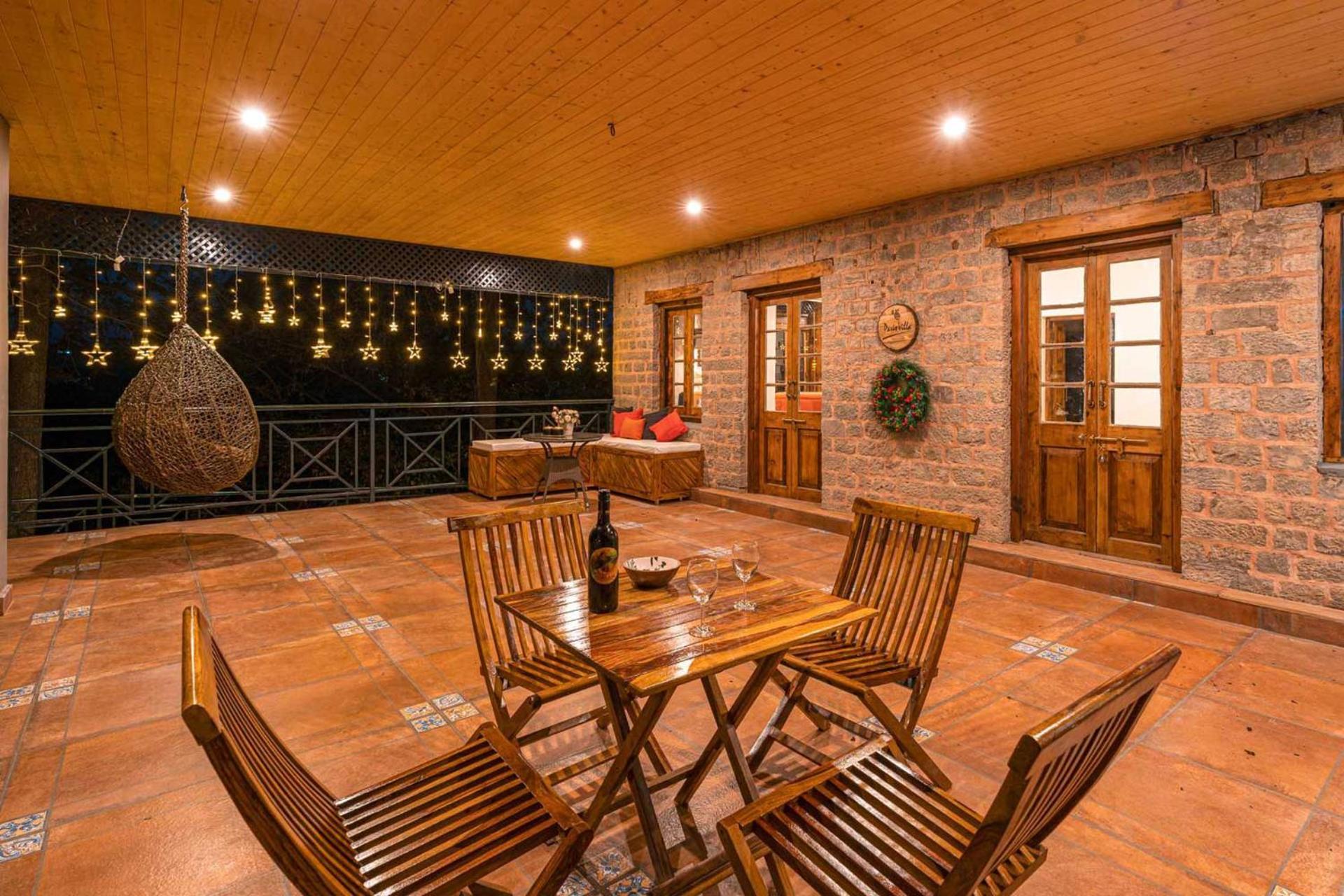 Stayvista At Paris Villa With Pvt Pool & Valley View Kasauli Buitenkant foto